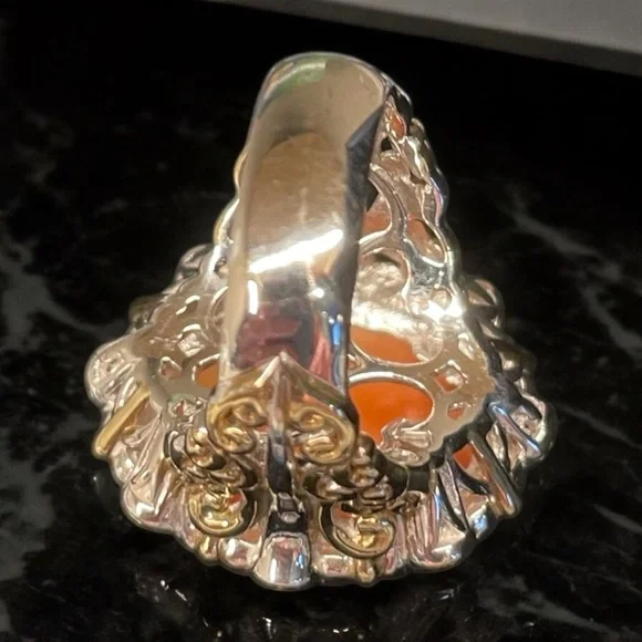 Authentic Carved Shell Cameo Ring Set in Sterling & 18kt Vermeil  NWB   size 5 - Picture 9 of 13